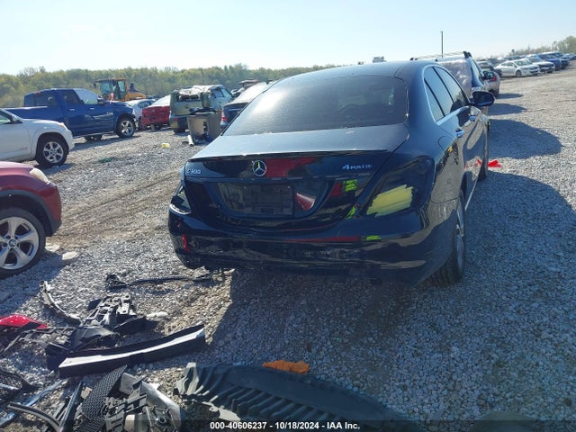 55SWF4KB5HU216632 Mercedes-Benz C 300 4matic/luxury 4matic/sport 4matic