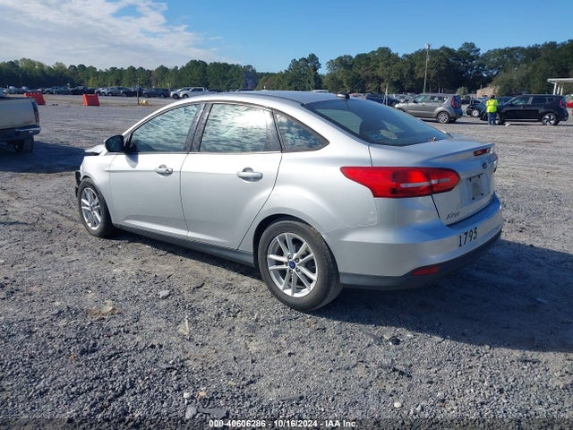 Ford FOCUS SE 2016 1FADP3F27GL365054 Image 3
