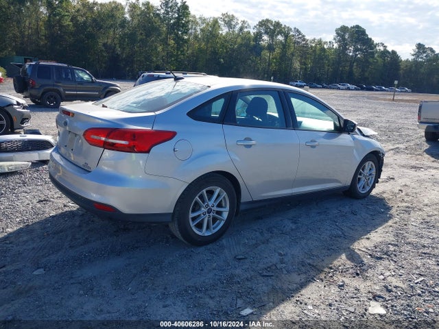 Ford FOCUS SE 2016 1FADP3F27GL365054 Image 4