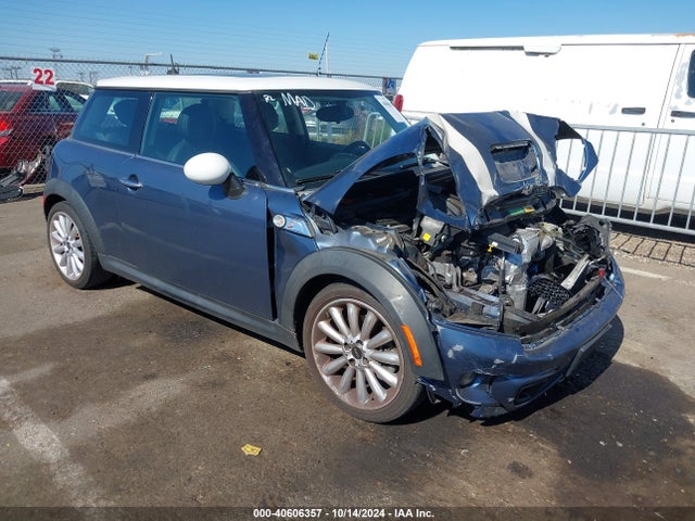 2011 MINI COOPER S WMWSV3C53BTY22471 Photo 0