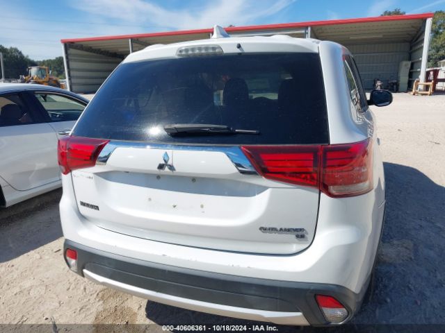 JA4AD3A3XJZ041536 Mitsubishi Outlander Se