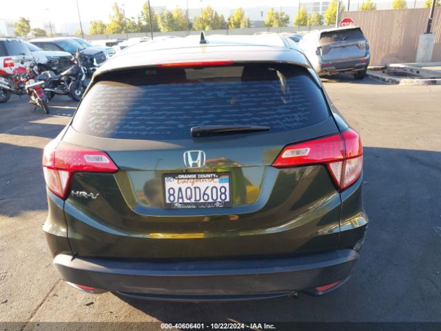 3CZRU5H32JG701945 Honda HR-V LX