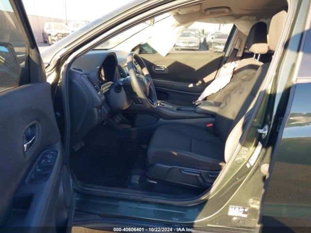 3CZRU5H32JG701945 Honda HR-V LX