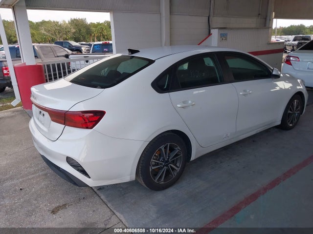 KIA Forte Lxs 2023 3KPF24AD9PE656311 Image 4