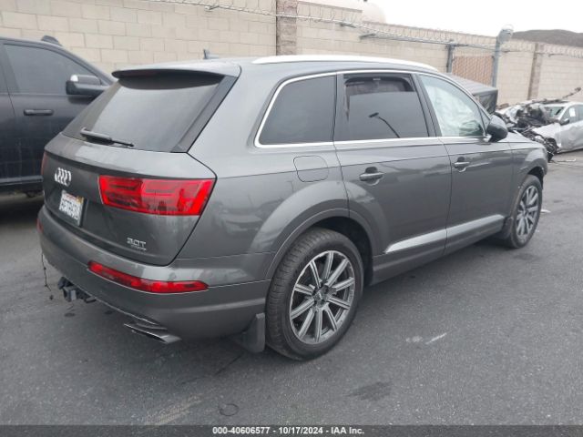 WA1LAAF71JD041794 Audi Q7 3.0t Premium