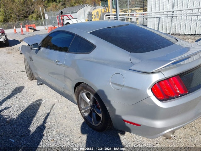 Ford Mustang V6 2015 1FA6P8AMXF5383680 Image 3