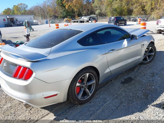 Ford Mustang V6 2015 1FA6P8AMXF5383680 Image 4