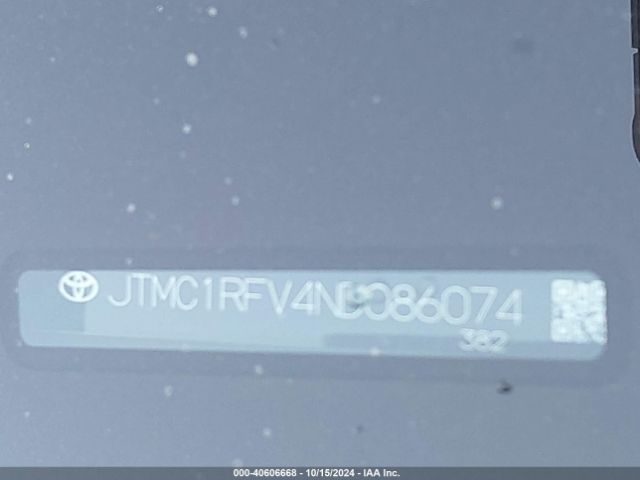 JTMC1RFV4ND086074 Toyota Rav4 Xle Premium