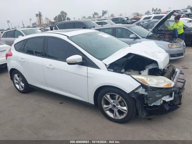 Ford FOCUS SE 2014 1FADP3K25EL260824 Image 14