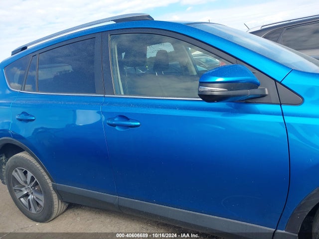 Toyota Rav4 Xle 2017 JTMWFREV8HJ112732 Image 14