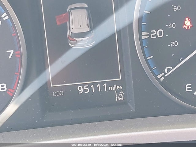 Toyota Rav4 Xle 2017 JTMWFREV8HJ112732 Image 16