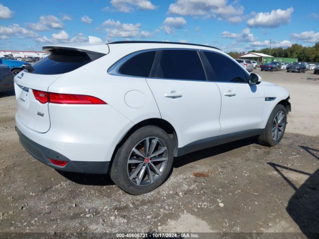 2018 JAGUAR F-PACE SADCK2FN4JA247379 Photo 3