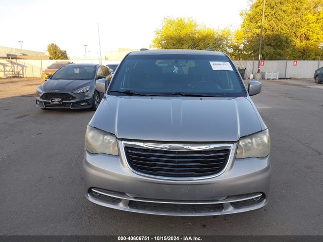 2C4RC1HG0ER251975 Chrysler Town & Country S