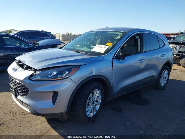 Ford ESCAPE SE 2022 1FMCU9G66NUC01316 Image 2