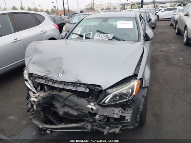 55SWF4JB6FU085693 Mercedes-Benz C 300 Luxury/sport