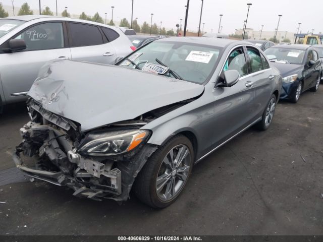55SWF4JB6FU085693 Mercedes-Benz C 300 Luxury/sport