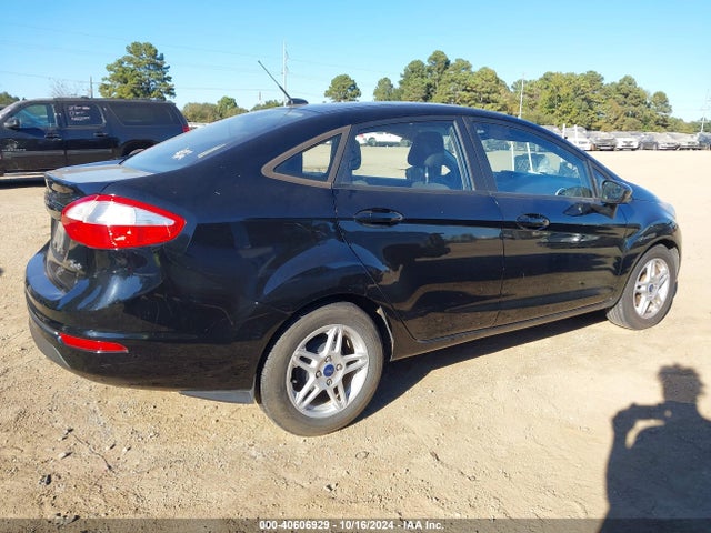 Ford FIESTA SE 2018 3FADP4BJ7JM113846 Image 4