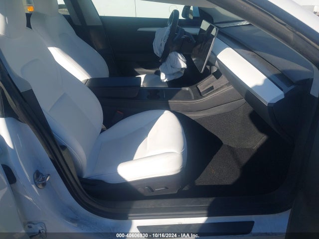 2022 TESLA MODEL 3 5YJ3E1EB3NF358510 Photo 4