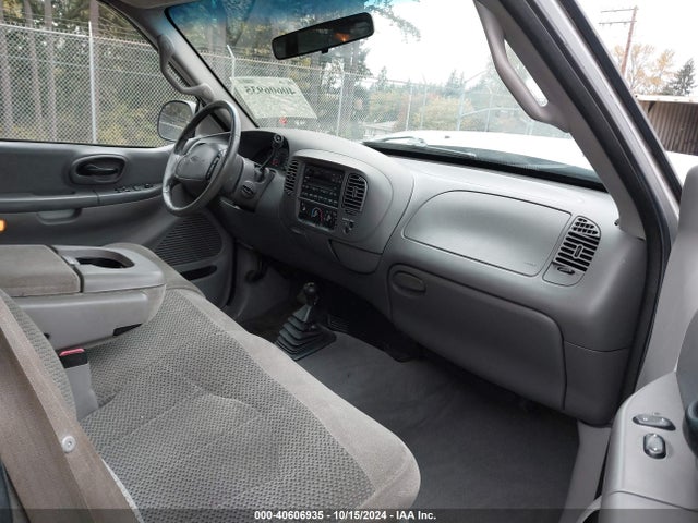 2001 Ford F-150 Lariat/xl/xlt მანქანა იყიდება აუქციონზე, vin: 2FTRX18L81CA04363, აუქციონის ნომერი: 40606935