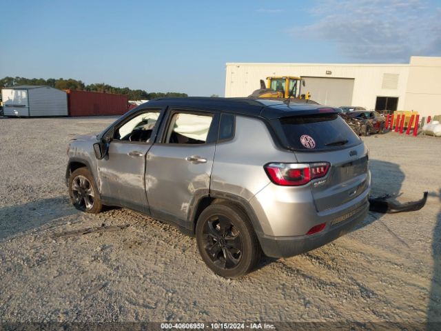 3C4NJCBB3JT305029 Jeep Compass Altitude Fwd