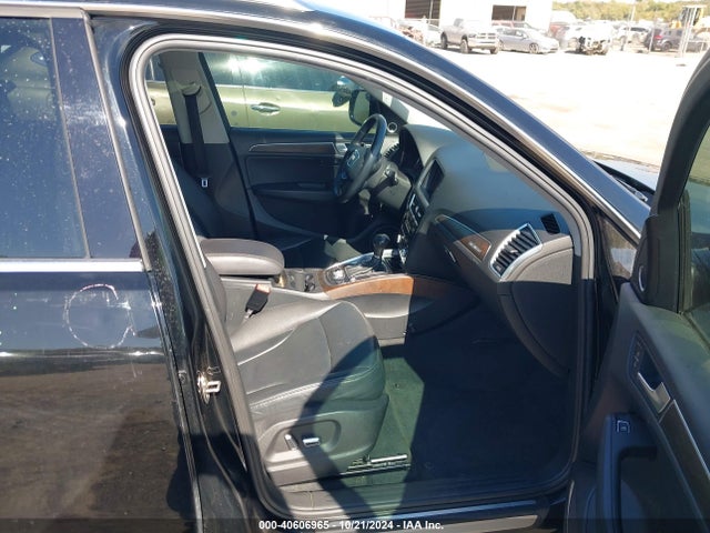 WA1LFAFP3FA028426 Audi Q5 2.0t Premium