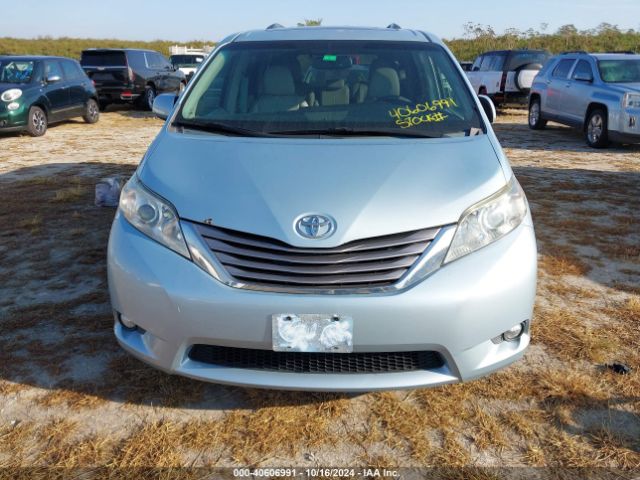5TDYK3DC3FS544517 Toyota Sienna Xle 8 Passenger