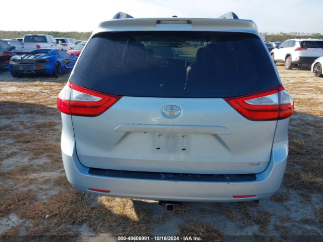 5TDYK3DC3FS544517 Toyota Sienna Xle 8 Passenger