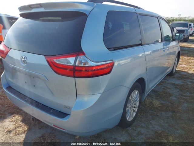 5TDYK3DC3FS544517 Toyota Sienna Xle 8 Passenger
