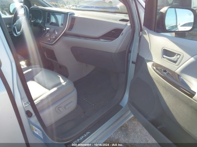 5TDYK3DC3FS544517 Toyota Sienna Xle 8 Passenger