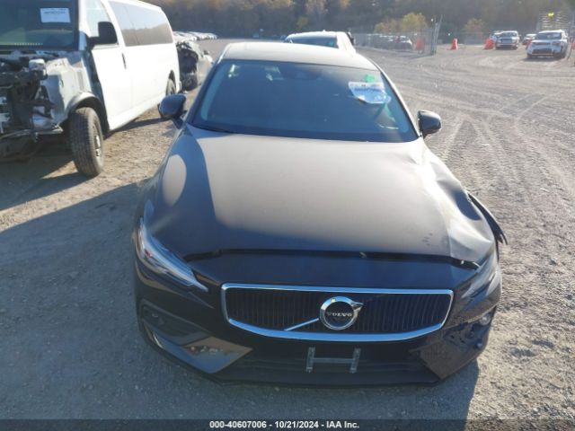 7JRA22TK8MG102510 Volvo S60 T6 Momentum