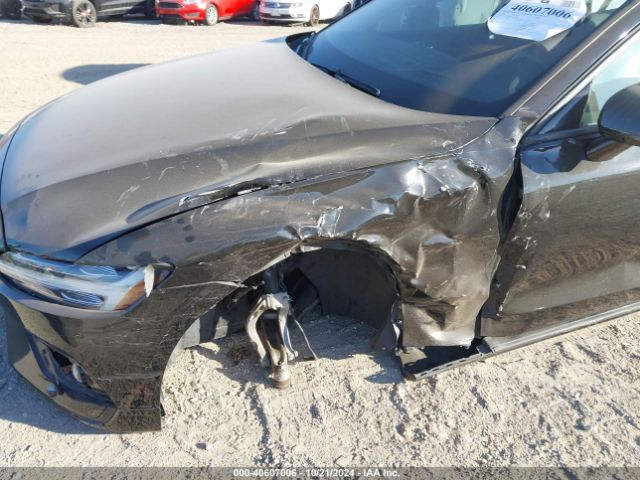 7JRA22TK8MG102510 Volvo S60 T6 Momentum