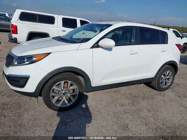 KIA Sportage Lx 2016 KNDPB3ACXG7814919 Image 2