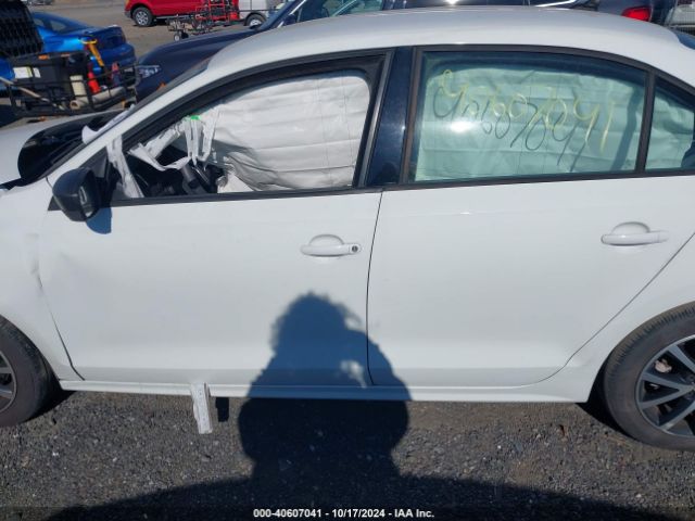 3VWD67AJ8GM383898 Volkswagen Jetta 1.4t Se