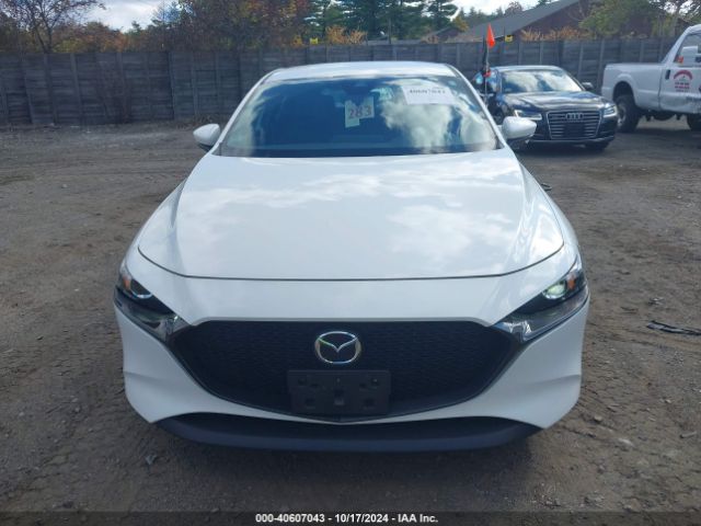 JM1BPAKM3P1601630 Mazda Mazda3 2.5 S Select