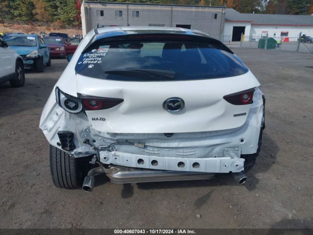 JM1BPAKM3P1601630 Mazda Mazda3 2.5 S Select