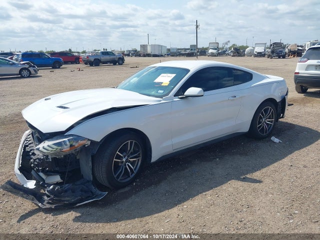 Ford Mustang Ecoboost 2018 1FA6P8TH5J5144904 Image 2