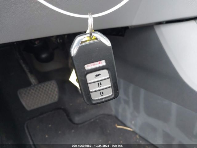 5FNYF5H18KB005947 Honda PILOT LX