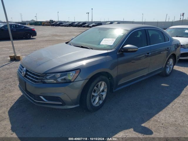 1VWAS7A39GC046254 Volkswagen Passat 1.8t S