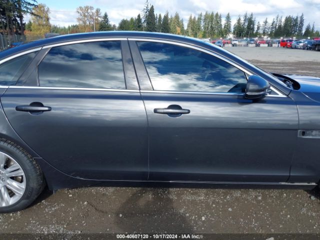 SAJBD4BV7HCY33657 Jaguar Xf 35t Premium