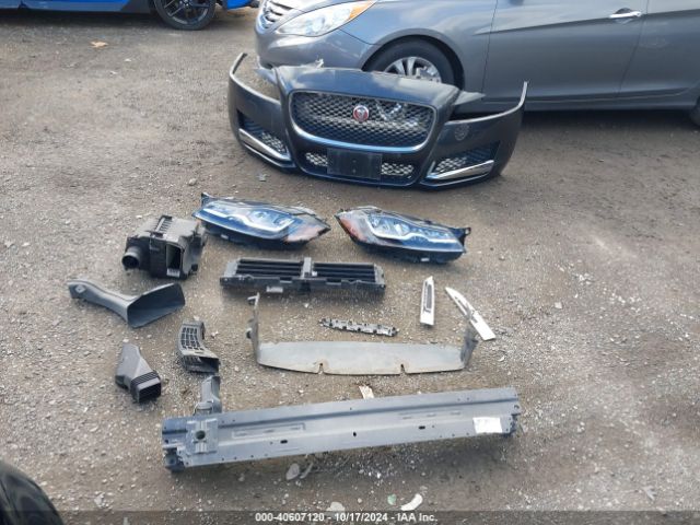 SAJBD4BV7HCY33657 Jaguar Xf 35t Premium