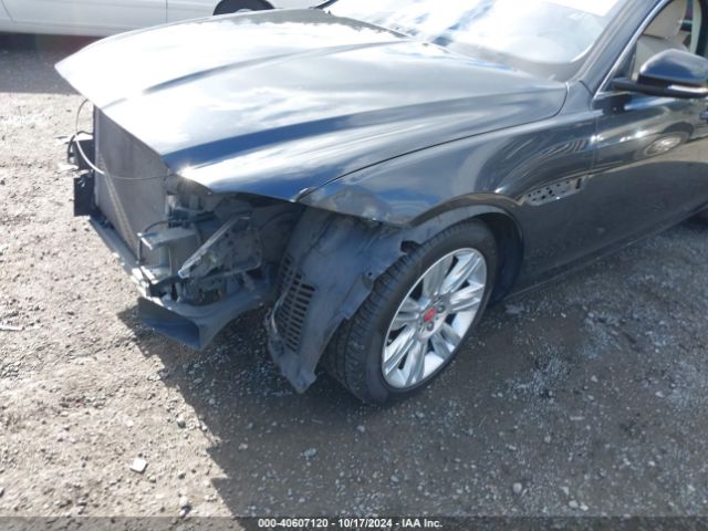 SAJBD4BV7HCY33657 Jaguar Xf 35t Premium