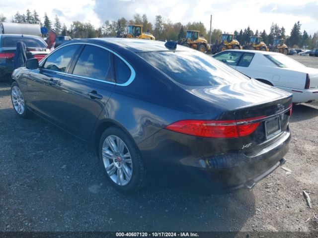 SAJBD4BV7HCY33657 Jaguar Xf 35t Premium