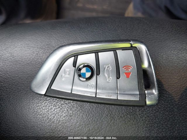 5UXCW2C56KL085490 BMW X7 Xdrive40i