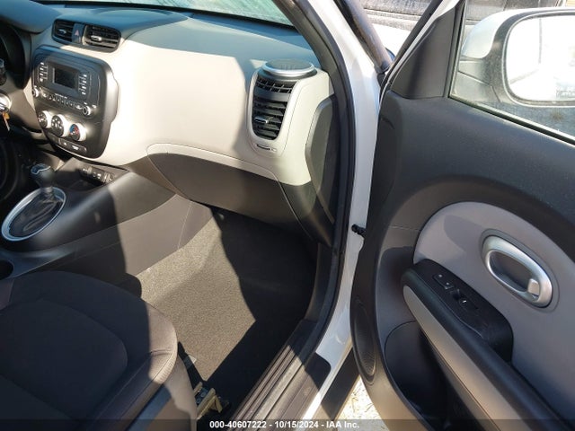 KIA Soul 2016 KNDJN2A23G7267118 Image 5