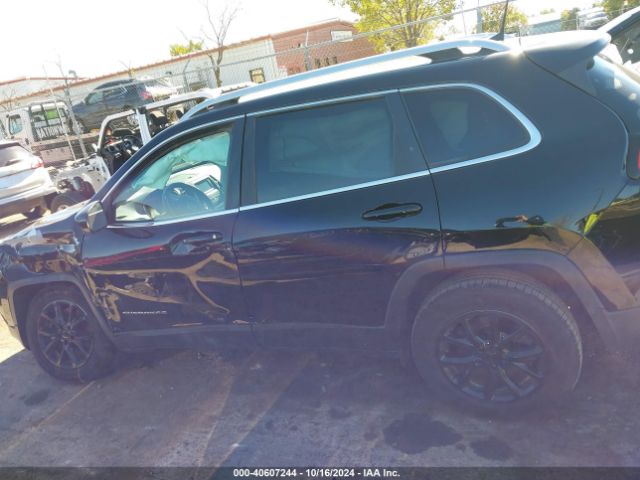 1C4PJMCB0HW589771 Jeep Cherokee Latitude 4x4