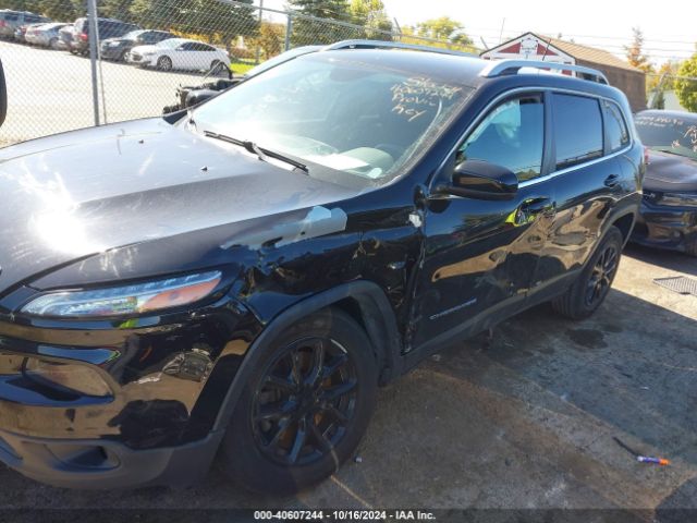 1C4PJMCB0HW589771 Jeep Cherokee Latitude 4x4