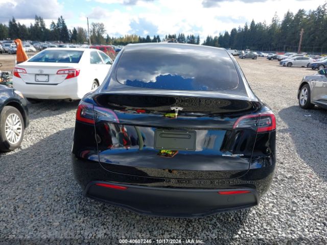 7SAYGAEE8RF148889 Tesla Model Y Long Range Dual Motor All-wheel Drive