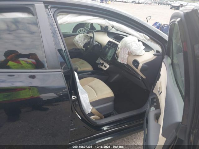 JTDKBRFU8G3521879 Toyota Prius