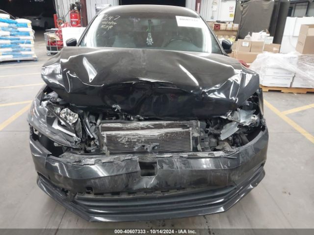 3VWD17AJ6GM384689 Volkswagen Jetta 1.8t Sport