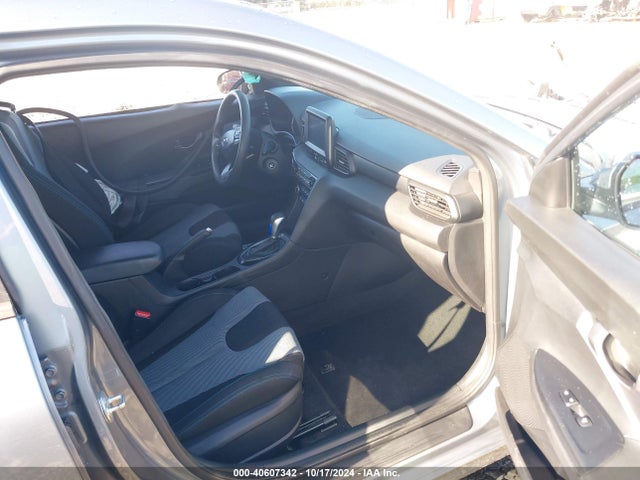 Hyundai Veloster 2.0 2019 KMHTG6AF4KU019821 Image 5